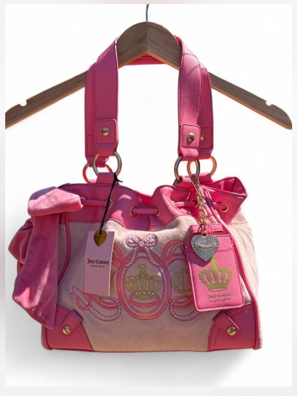 Juicy Couture "Juicy Lovers Club" Daydreamer Tote Bag
Pink diamond colorway
